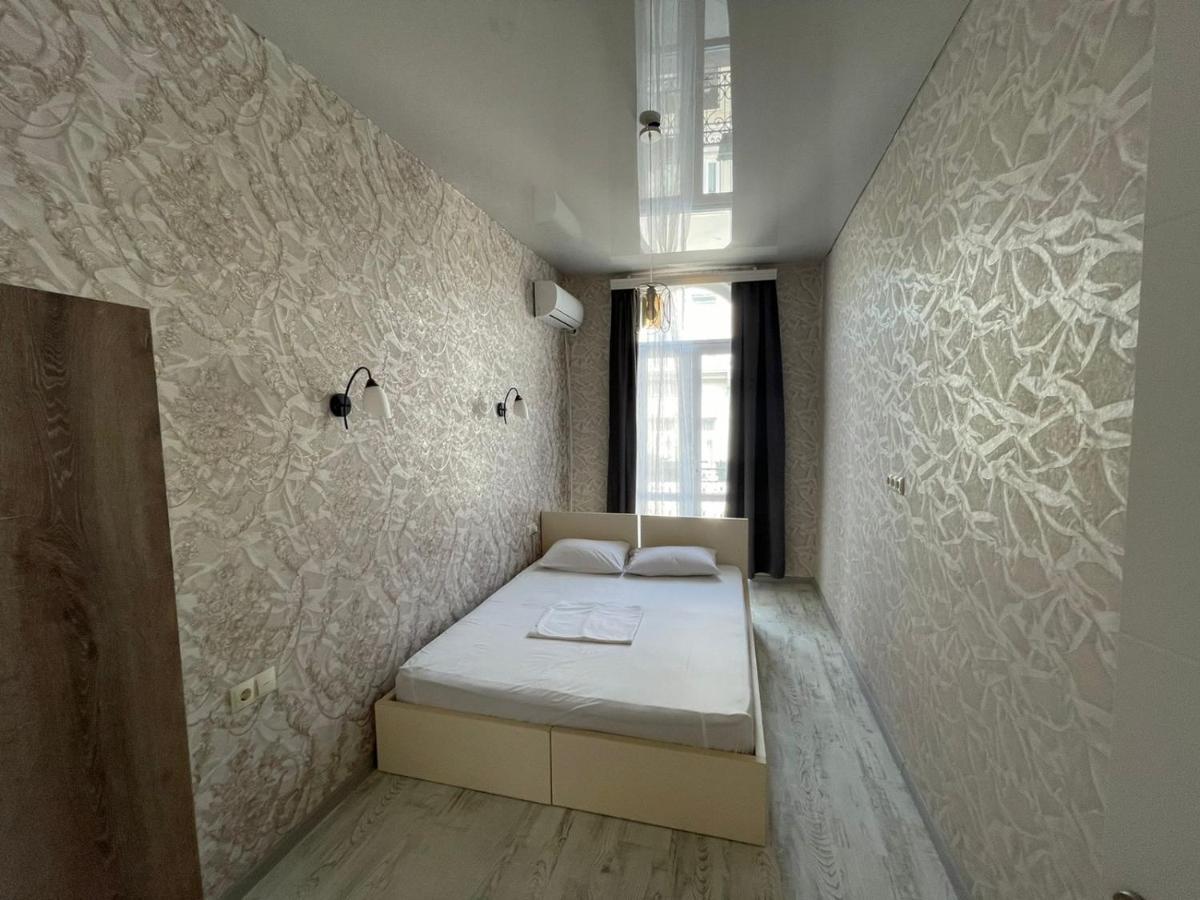 Центр города Батуми Apartment Rustaveli 13 Екстериор снимка